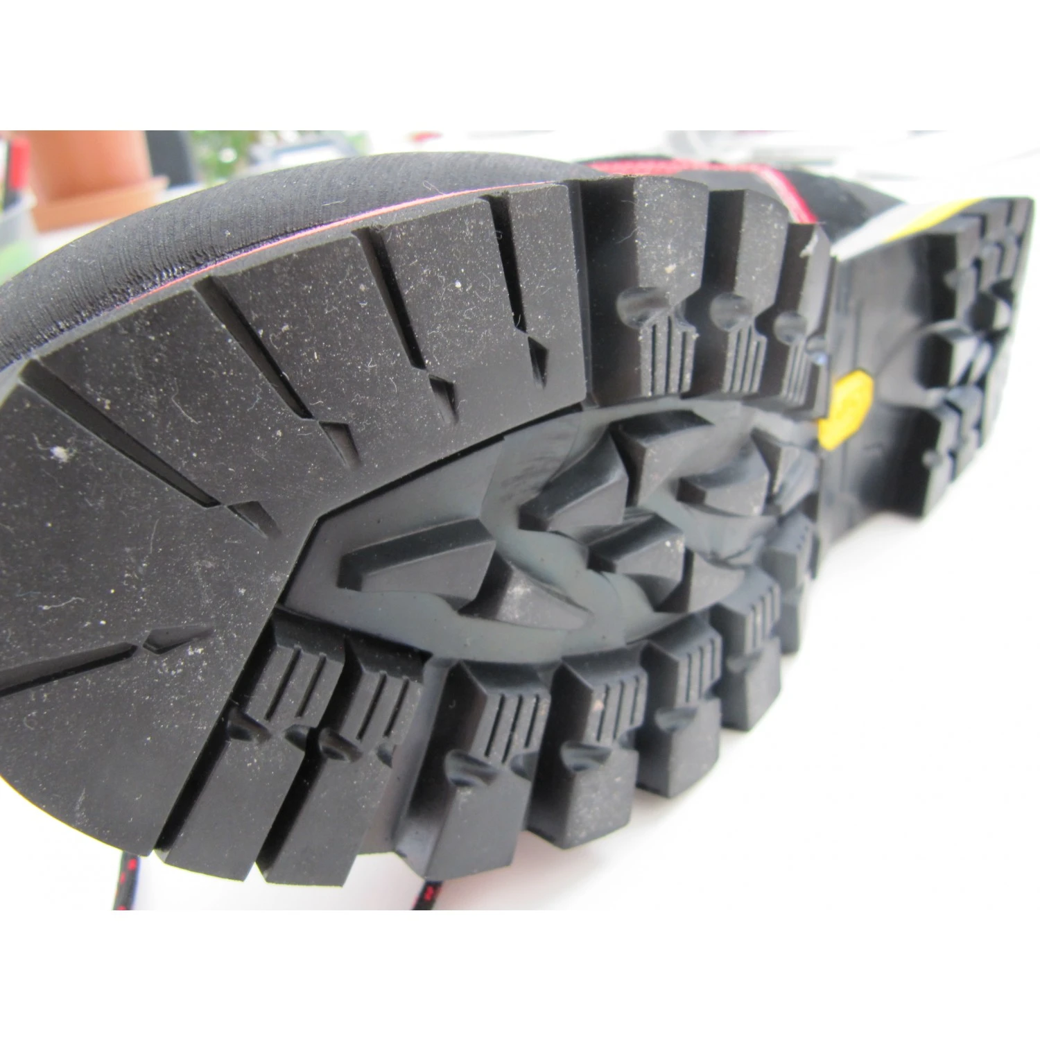 Garmont Dragontail Mnt GTX - Approach Shoes 13 Garmont Dragontail Mnt GTX - Approach Shoes - Image 11