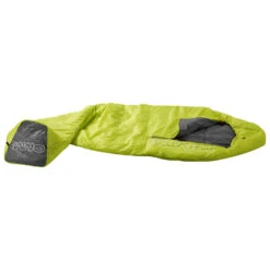 OMM Mountain Raid 233 - Synthetic Sleeping Bag -Adventure Gear Shop omm mountain raid 233 synthetic sleeping bag detail 3